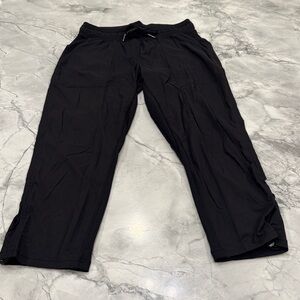 Lululemon Dance Studio Mid Rise Cropped Black Pants Size 4